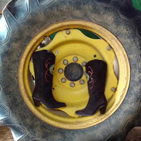 Brown Suede Sequin Pull On Colin Stuart Jeweled Boots - Picture 3 of 8